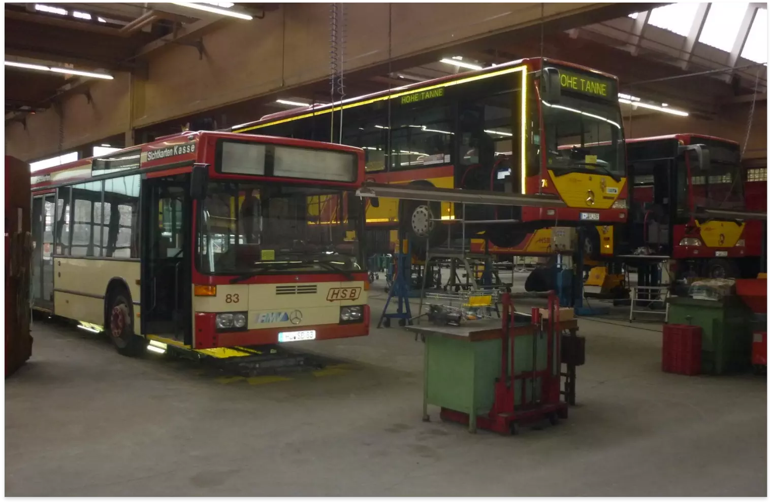 Washing facility for buses