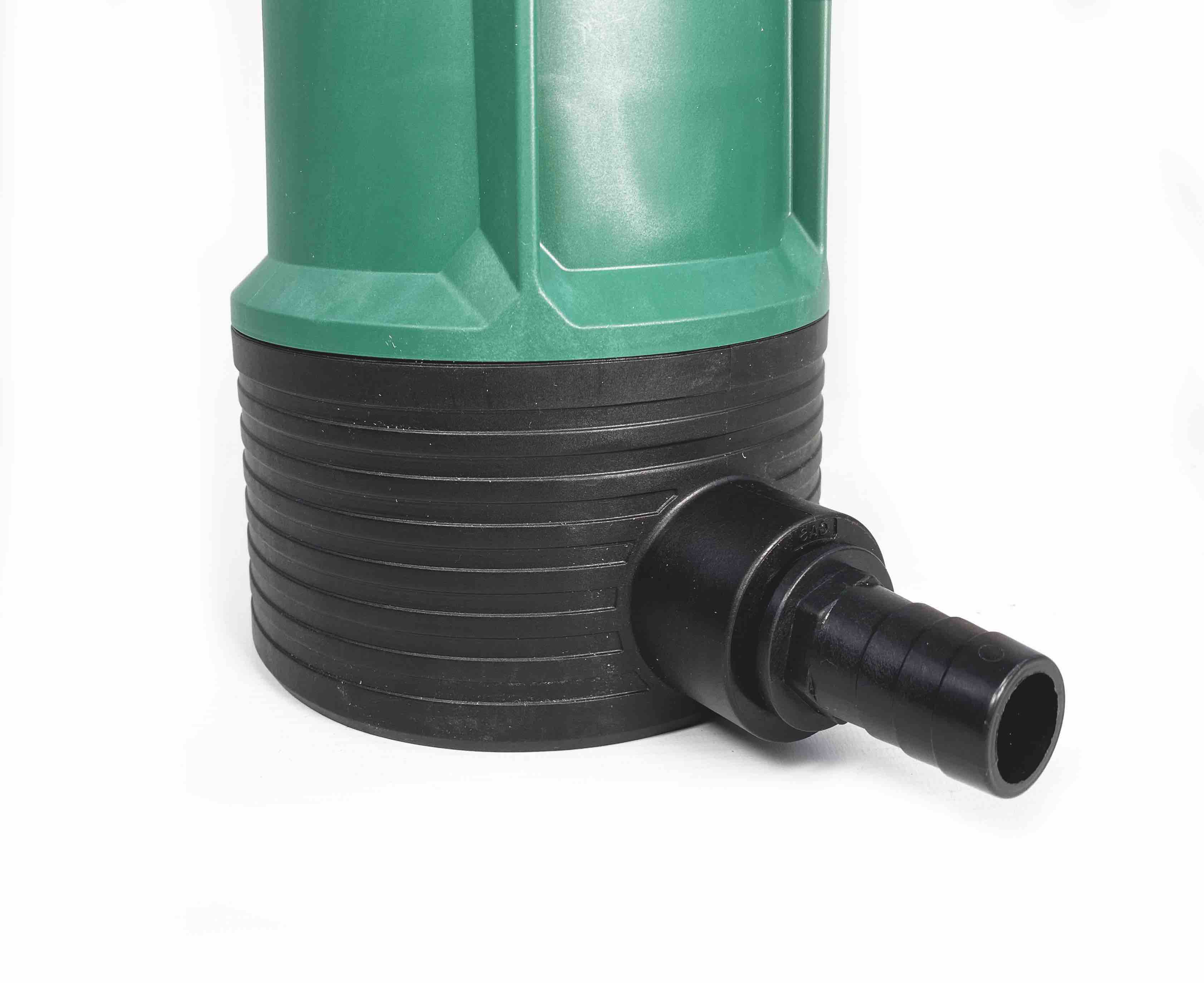 Beta bomba de jardim com bocal de proteção da mangueira em grande plano, WISY Beta bomba de jardim com bocal de proteção da mangueira em grande plano, WISY